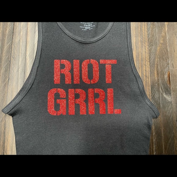 Riot Grrrl Glitter Cropped Shirt - Picture 2 of 4